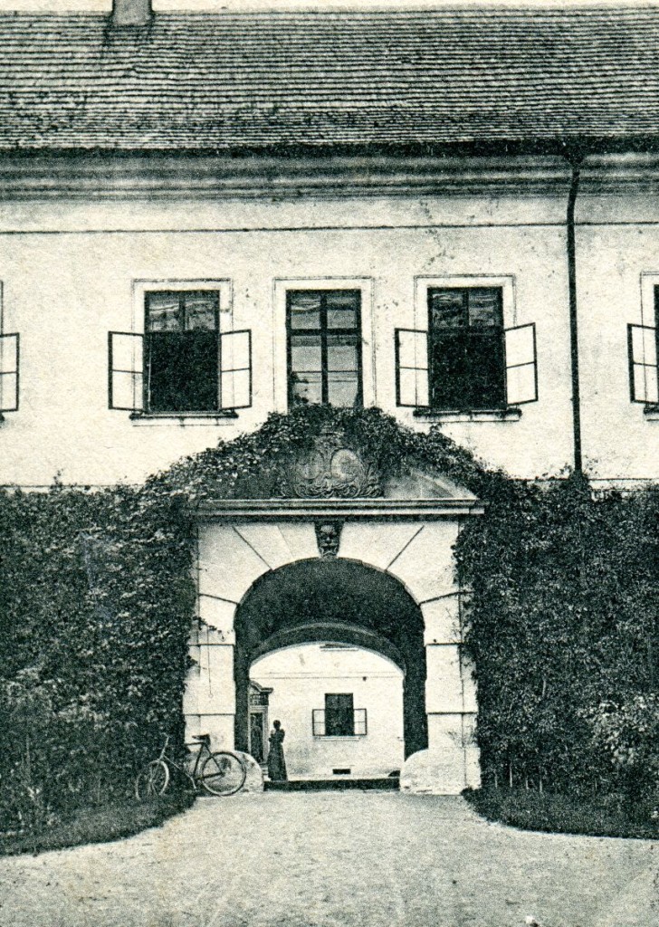 zamek_1904_02 web portal