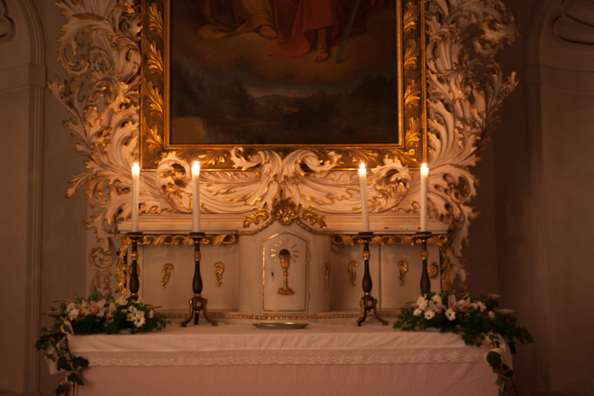 Barokní oltář v zámecké kapli